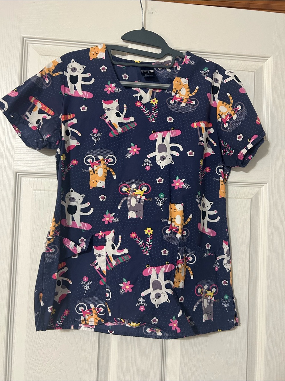 Navy Cat & Flower Print Scrub Top